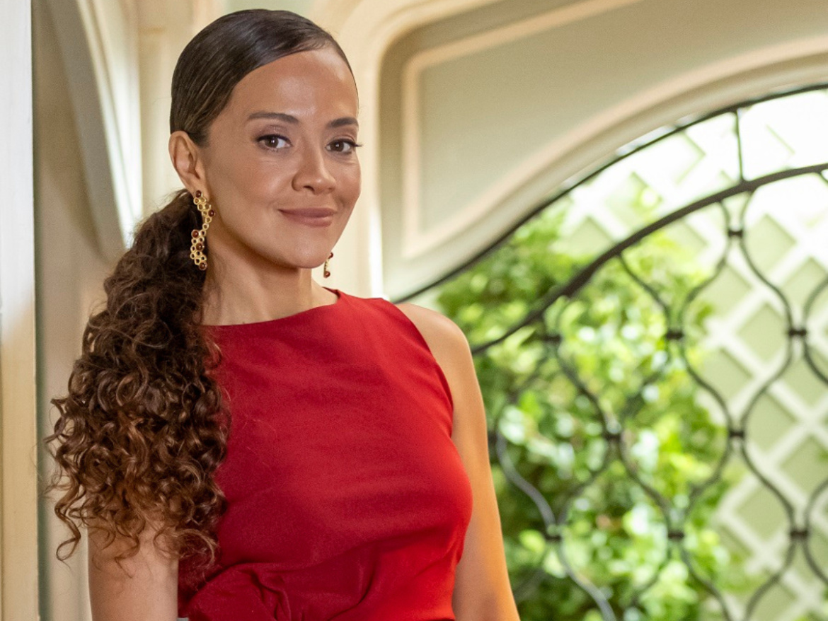 Atriz sem DRT: A trajetória irregular de Aline Borges reacende debate sobre formalização na TV